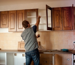 Sự khác biệt giữa phục hồi và bảo tồn đồ gỗ là gì ?