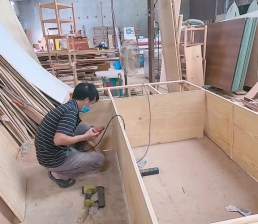Có nên thuê thợ mộc sửa chữa và đóng mới đồ gỗ?